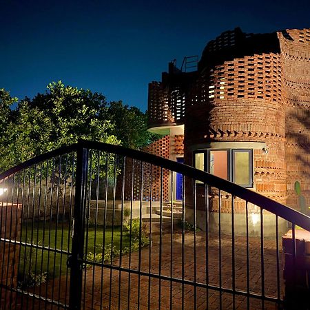 Pool Villa-House Of The Dancing Cactus Pondicherry Exterior foto